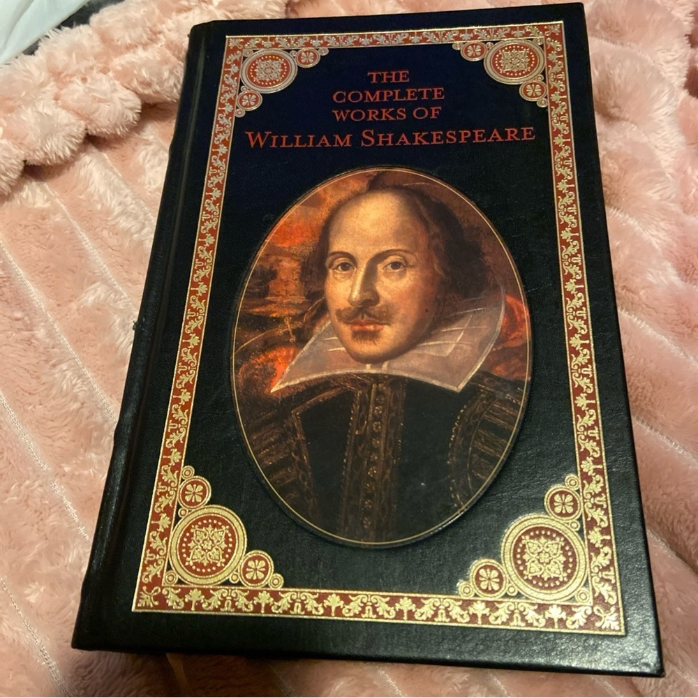 Preowned The Complete Works of William Shakespeare Barnes & Noble Hardcover 1994